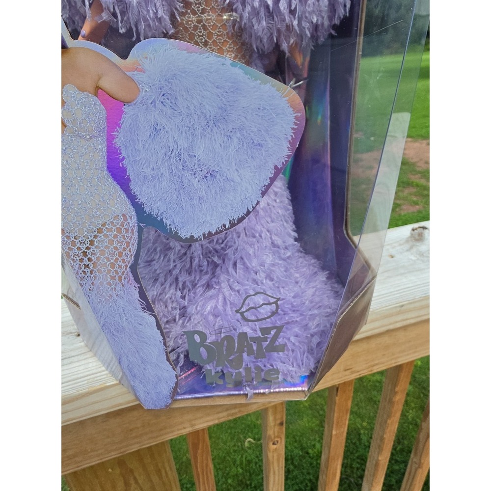 NEW Bratz x Kylie Jenner 24" Inch Large Fashion Doll. 282. 2 Dolls - Picture 5 of 9